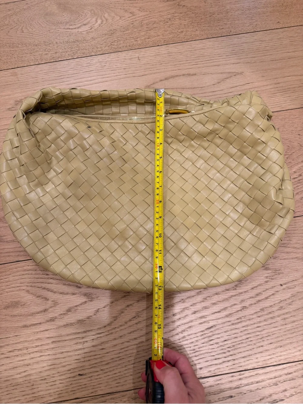 Bottega Veneta Intrecciato Jodie bag in size medium.